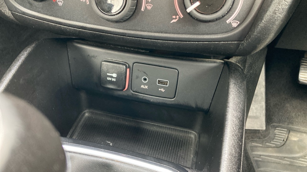 Fiat Tipo 1.4 Easy Plus 5dr Petrol Hatchback - Image 31