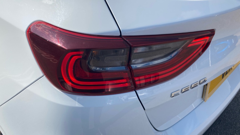 Kia Ceed 1.0T GDi ISG 3 5dr Petrol Hatchback - Image 60