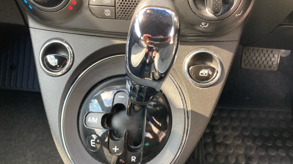 Fiat 500 1.2 Lounge 3dr Dualogic Petrol Hatchback - Image 13