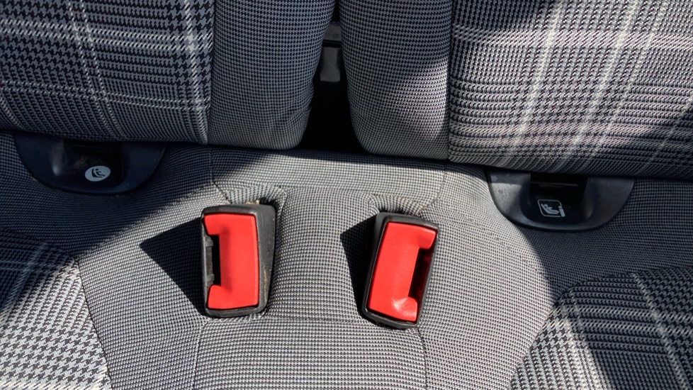 Fiat 500 1.2 Lounge 3dr Dualogic Petrol Hatchback - Image 17