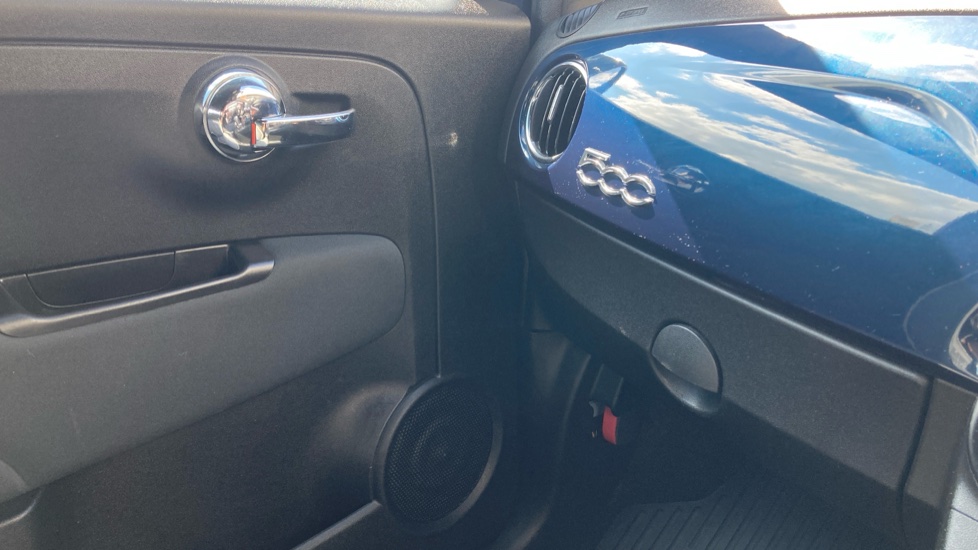 Fiat 500 1.2 Lounge 3dr Dualogic Petrol Hatchback - Image 55