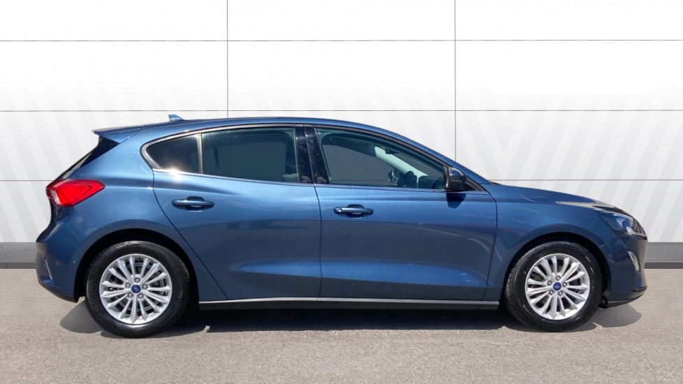 Ford Focus 1.5 EcoBlue 120 Titanium 5dr Auto Diesel Hatchback - Image 5
