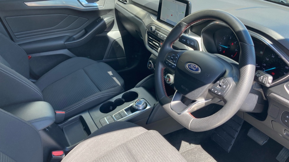 Ford Focus 1.5 EcoBlue 120 Titanium 5dr Auto Diesel Hatchback - Image 11