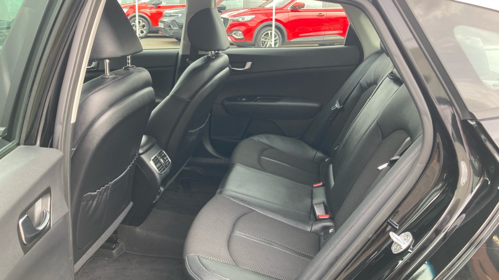 Kia Optima 1.7 CRDi ISG 3 4dr DCT Diesel Saloon - Image 16