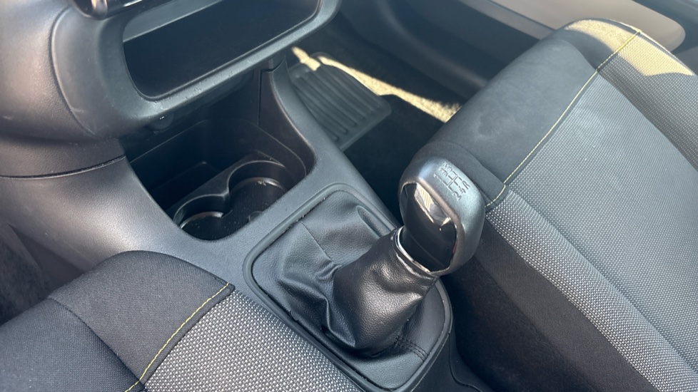 Citroen C3 1.2 PureTech 82 Feel 5dr Petrol Hatchback - Image 13