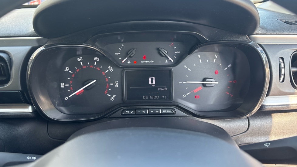 Citroen C3 1.2 PureTech 82 Feel 5dr Petrol Hatchback - Image 18