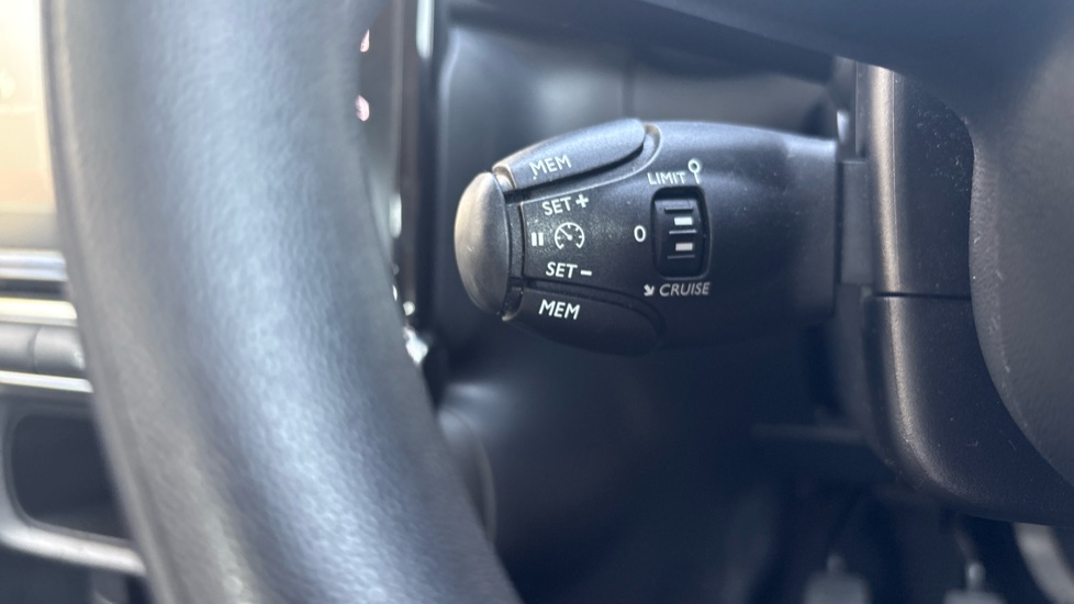 Citroen C3 1.2 PureTech 82 Feel 5dr Petrol Hatchback - Image 36