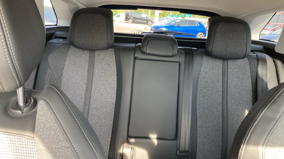 Peugeot 3008 1.5 BlueHDi Allure 5dr Diesel Estate - Image 15