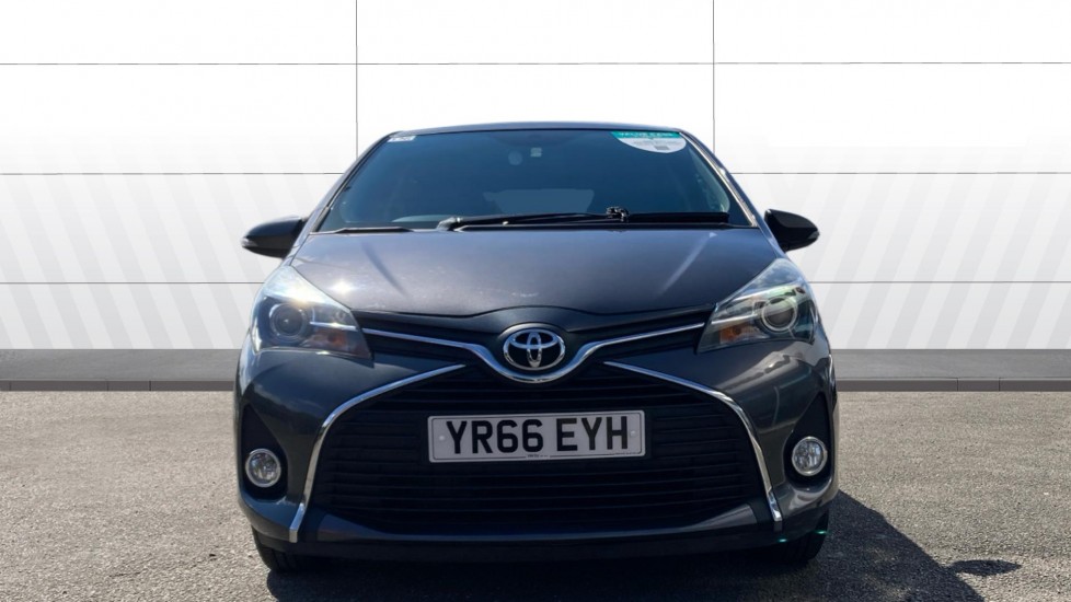 Toyota Yaris 1.33 VVT-i Icon 5dr CVT Petrol Hatchback - Image 3