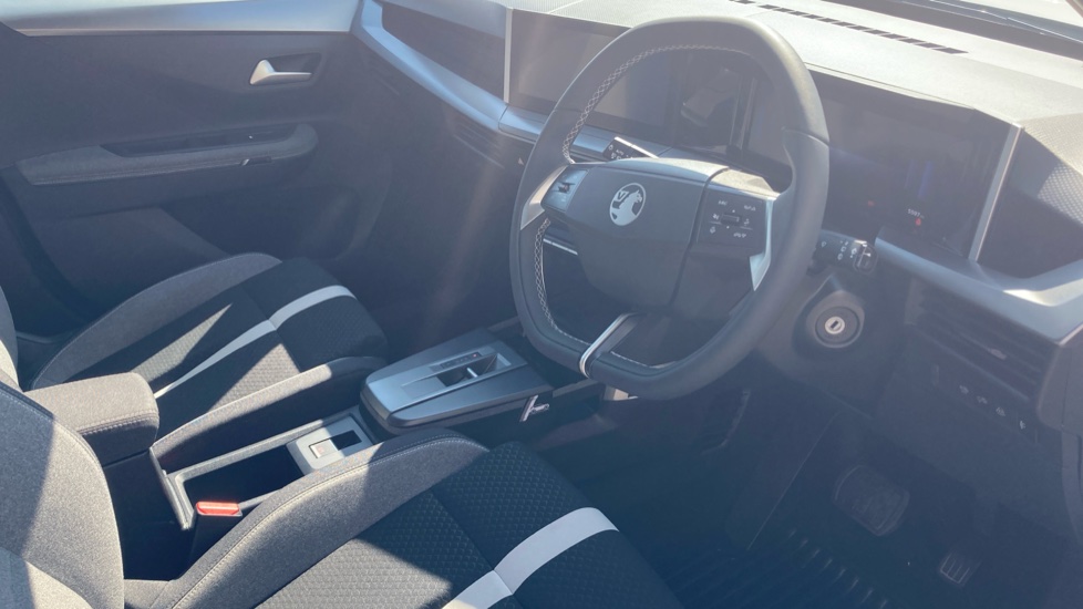 Vauxhall Frontera 83kW GS 44kWh 5dr Auto Electric Estate - Image 11
