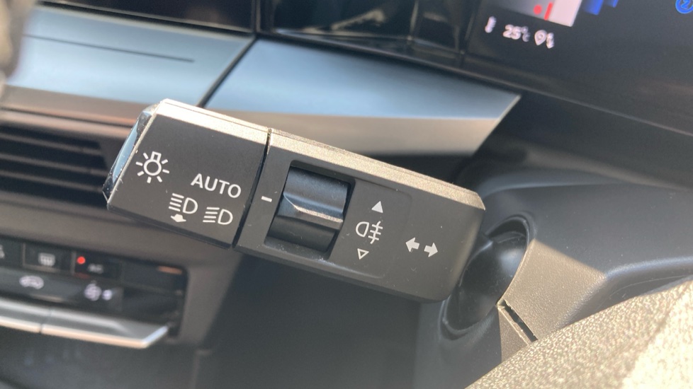 Vauxhall Frontera 83kW GS 44kWh 5dr Auto Electric Estate - Image 25