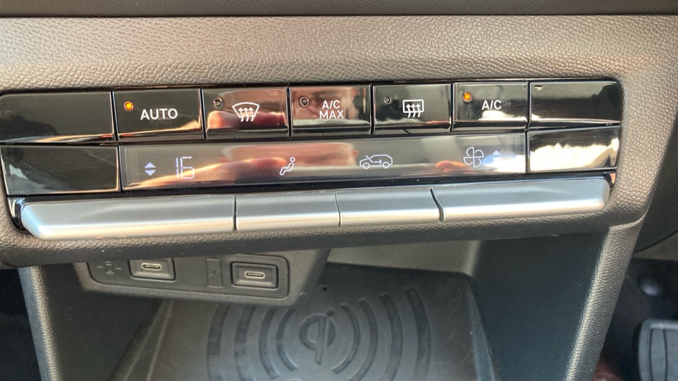 Vauxhall Frontera 83kW GS 44kWh 5dr Auto Electric Estate - Image 40