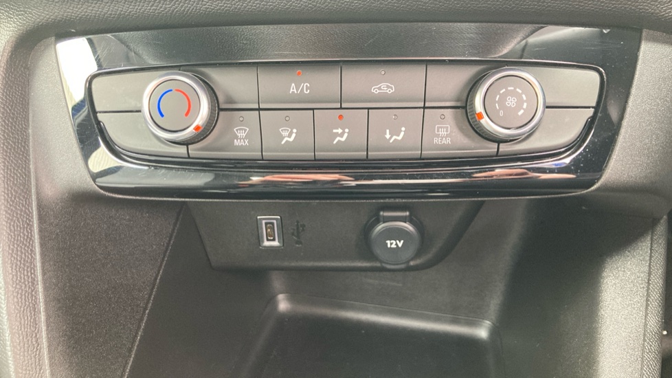 Vauxhall Corsa 1.2 Turbo Design 5dr Petrol Hatchback - Image 28