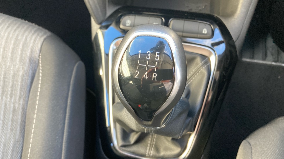 Vauxhall Corsa 1.2 SE Edition 5dr Petrol Hatchback - Image 13