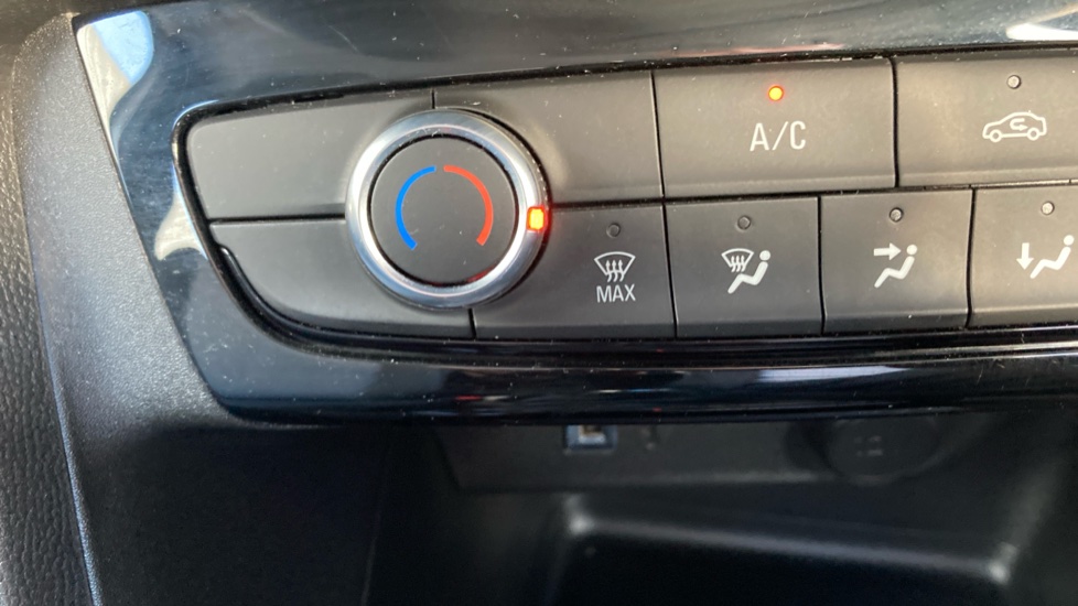 Vauxhall Corsa 1.2 SE Edition 5dr Petrol Hatchback - Image 29