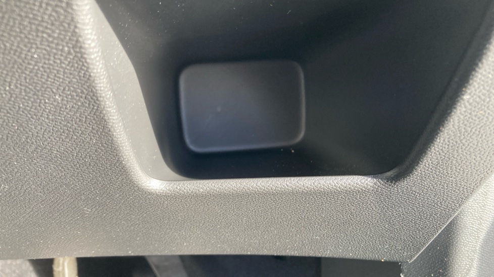 Vauxhall Corsa 1.2 SE Edition 5dr Petrol Hatchback - Image 43