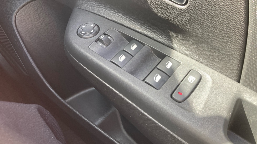 Vauxhall Corsa 1.2 Design 5dr Petrol Hatchback - Image 30