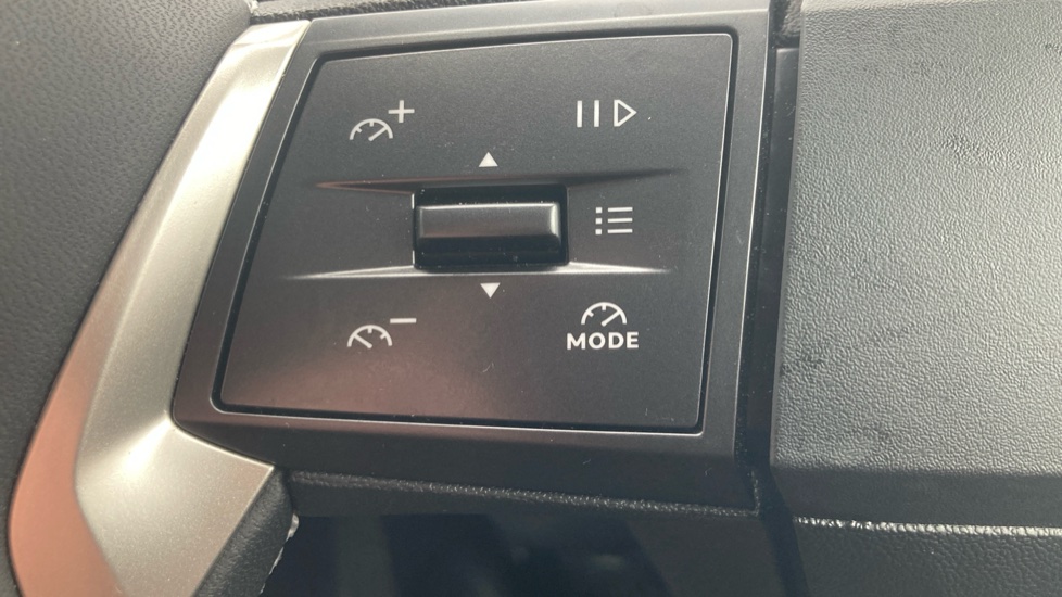 Vauxhall Frontera 83kW Ultimate 54kWh Extended Range 5dr Auto Electric Estate - Image 24