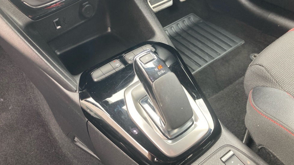 Vauxhall Corsa 100kW SRi Nav Premium 50kWh 5dr Auto [7.4kWCh] Electric Hatchback - Image 13