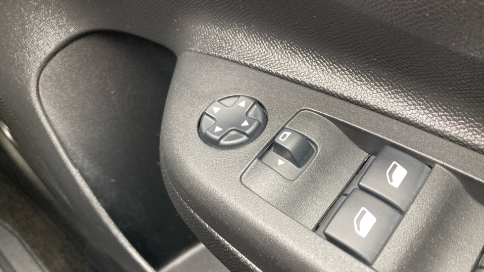 Vauxhall Corsa 100kW SRi Nav Premium 50kWh 5dr Auto [7.4kWCh] Electric Hatchback - Image 33