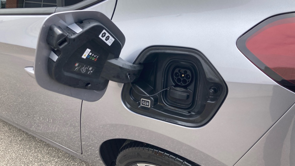 Vauxhall Corsa 100kW SRi Nav Premium 50kWh 5dr Auto [7.4kWCh] Electric Hatchback - Image 41