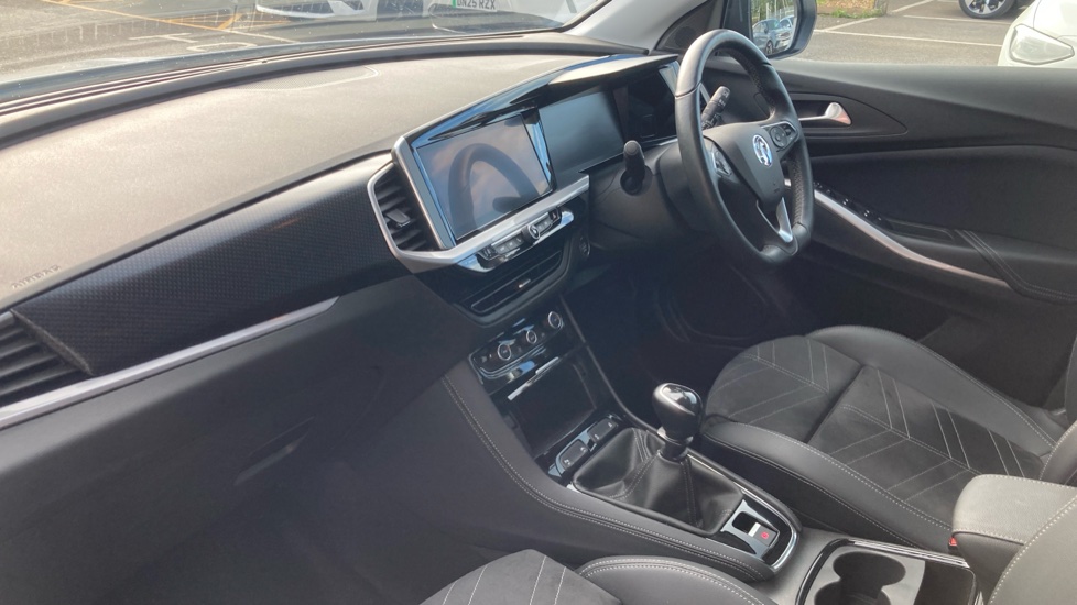 Vauxhall Grandland 1.2 Turbo Ultimate 5dr Petrol Hatchback - Image 9