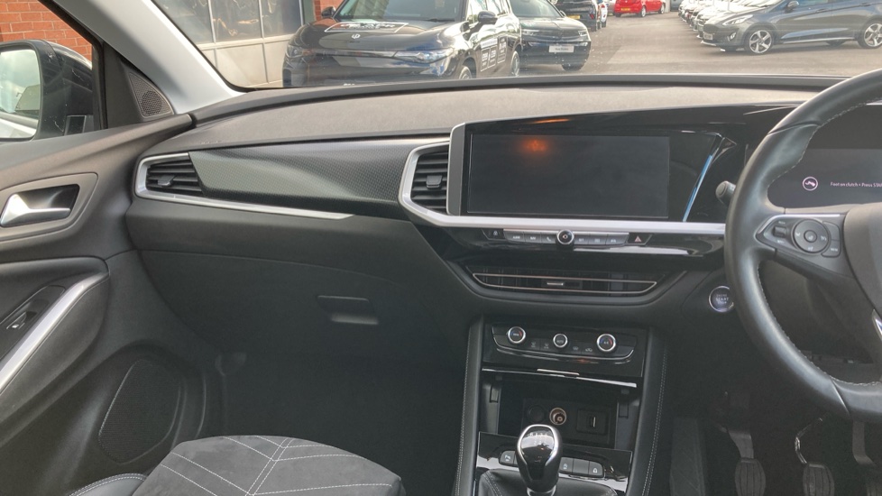 Vauxhall Grandland 1.2 Turbo Ultimate 5dr Petrol Hatchback - Image 14