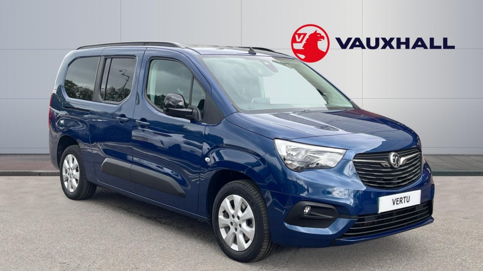 Vauxhall Combo Life 100kW Design XL 50kWh 5dr Auto [7 Seat] Electric Estate - Image 1