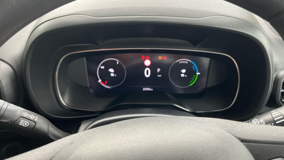 Vauxhall Combo Life 100kW Design XL 50kWh 5dr Auto [7 Seat] Electric Estate - Image 18