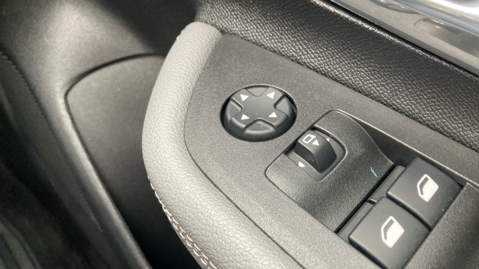 Vauxhall Mokka 1.2 Turbo Elite Premium 5dr Petrol Hatchback - Image 28