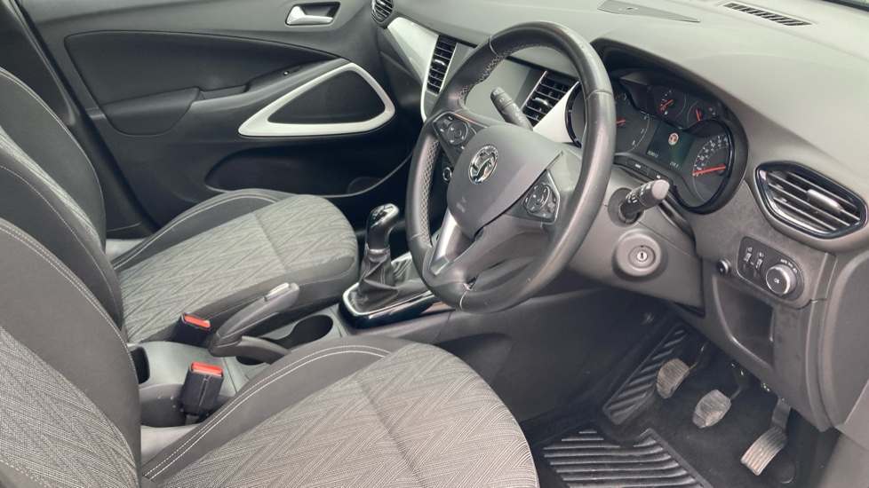 Vauxhall Crossland X 1.2 [83] SRi Nav 5dr [Start Stop] Petrol Hatchback - Image 11
