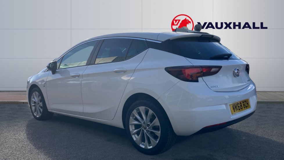 Vauxhall Astra 1.0T ecoTEC SE 5dr Petrol Hatchback - Image 2