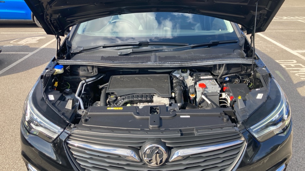 Vauxhall Grandland X 1.2 Turbo Griffin Edition 5dr Auto Petrol Hatchback - Image 8
