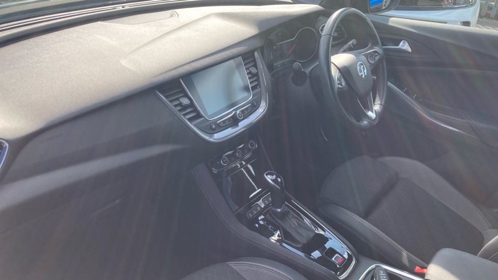 Vauxhall Grandland X 1.2 Turbo Griffin Edition 5dr Auto Petrol Hatchback - Image 9