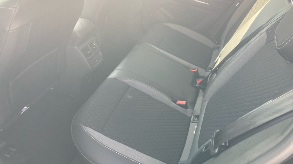 Vauxhall Grandland X 1.2 Turbo Griffin Edition 5dr Auto Petrol Hatchback - Image 16