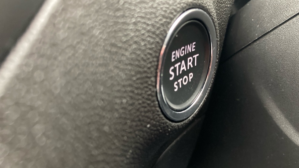 Vauxhall Crossland 1.2 Turbo Ultimate 5dr Petrol Hatchback - Image 33