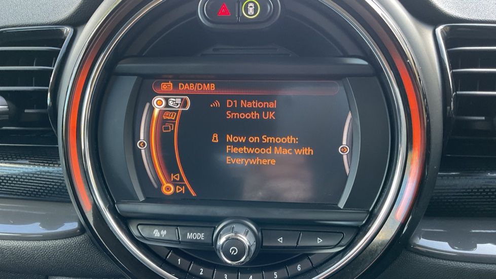 MINI Clubman 2.0 Cooper S 6dr Petrol Estate - Image 12