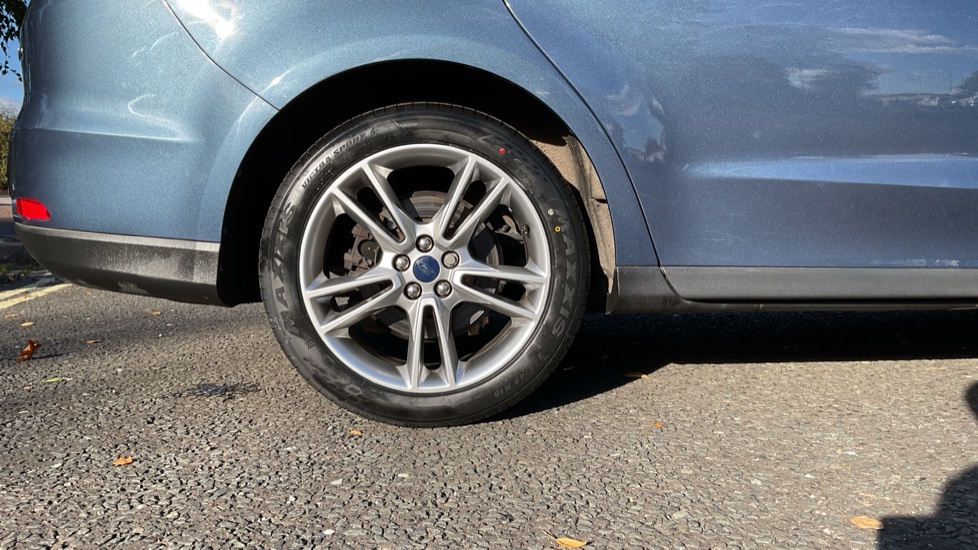 Ford Galaxy 2.5 FHEV 190 Titanium 5dr CVT Hybrid Estate - Image 7
