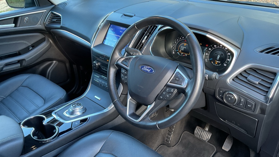 Ford Galaxy 2.5 FHEV 190 Titanium 5dr CVT Hybrid Estate - Image 11