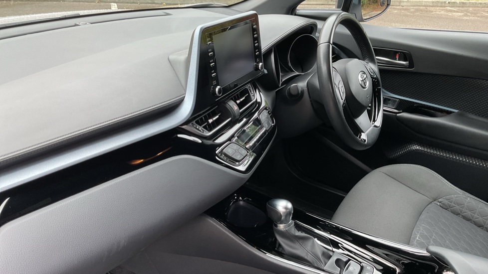 Toyota C-HR 1.8 Hybrid Design 5dr CVT Hybrid Hatchback - Image 9