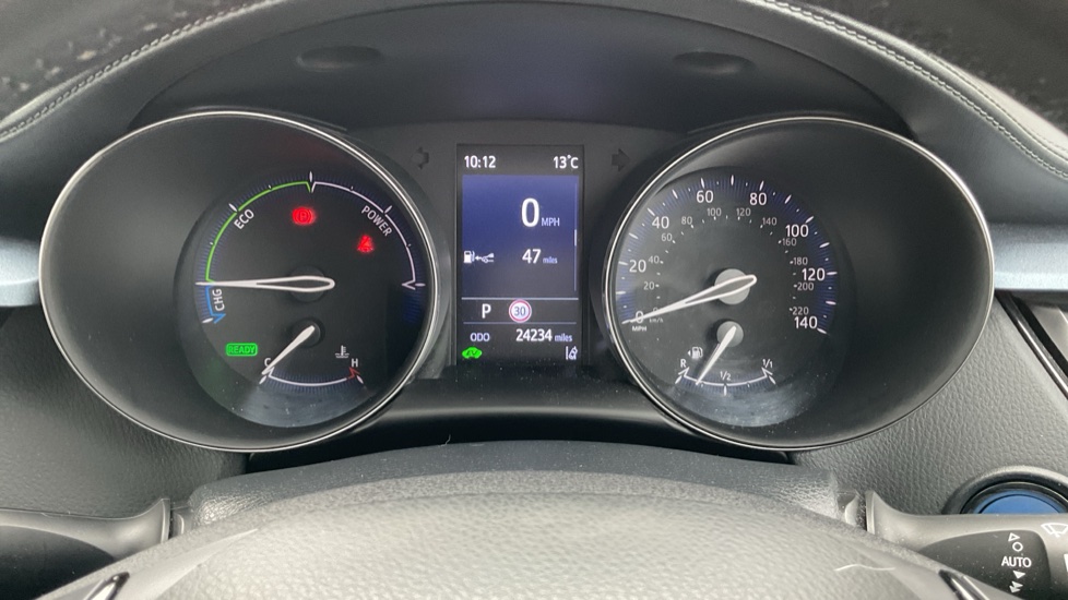 Toyota C-HR 1.8 Hybrid Design 5dr CVT Hybrid Hatchback - Image 18