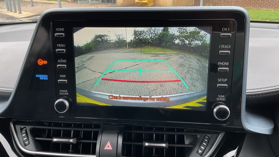 Toyota C-HR 1.8 Hybrid Design 5dr CVT Hybrid Hatchback - Image 22