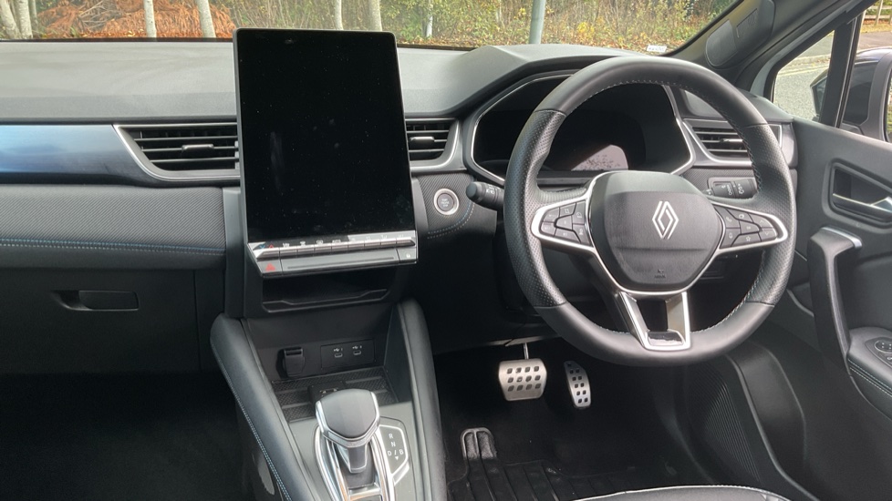 Renault Symbioz 1.6 E-Tech FHEV 145 Techno Esprit Alpine 5dr Auto Hybrid Estate - Image 10