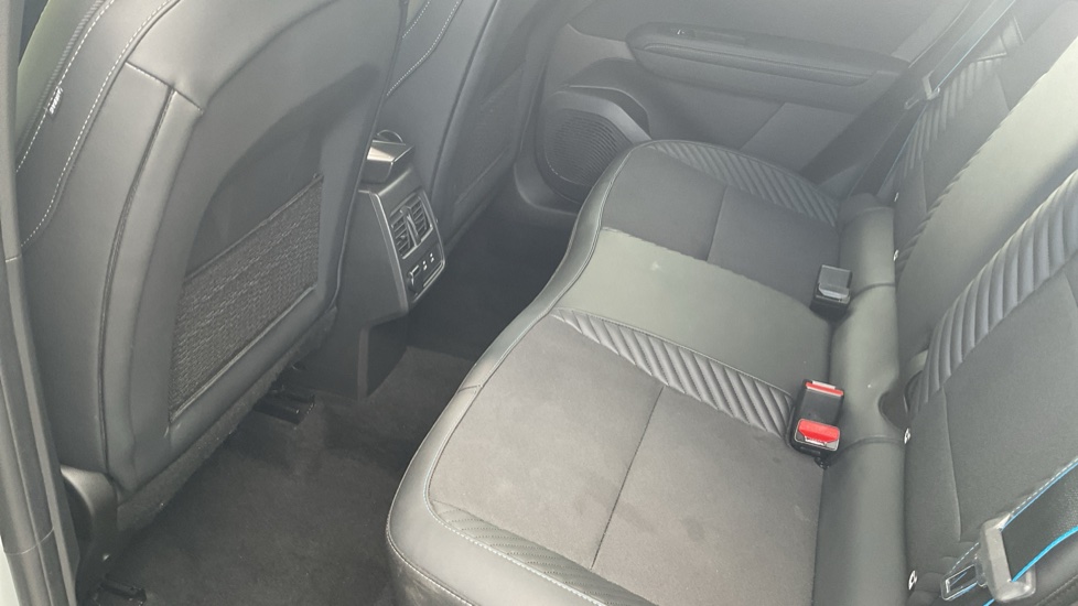 Renault Symbioz 1.6 E-Tech FHEV 145 Techno Esprit Alpine 5dr Auto Hybrid Estate - Image 16