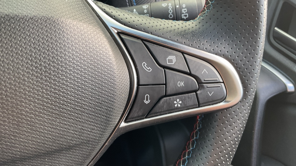 Renault Symbioz 1.6 E-Tech FHEV 145 Techno Esprit Alpine 5dr Auto Hybrid Estate - Image 24