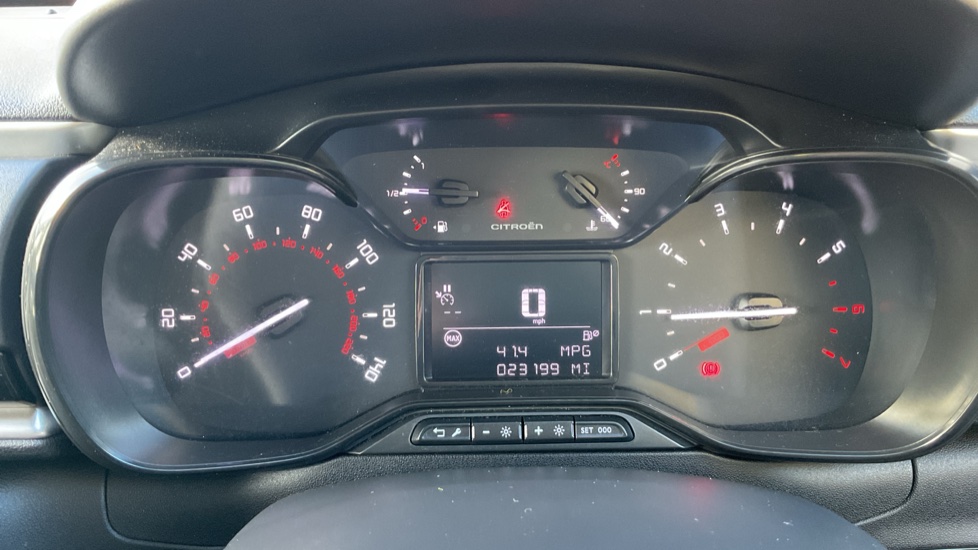 Citroen C3 1.2 PureTech 83 Feel 5dr Petrol Hatchback - Image 18