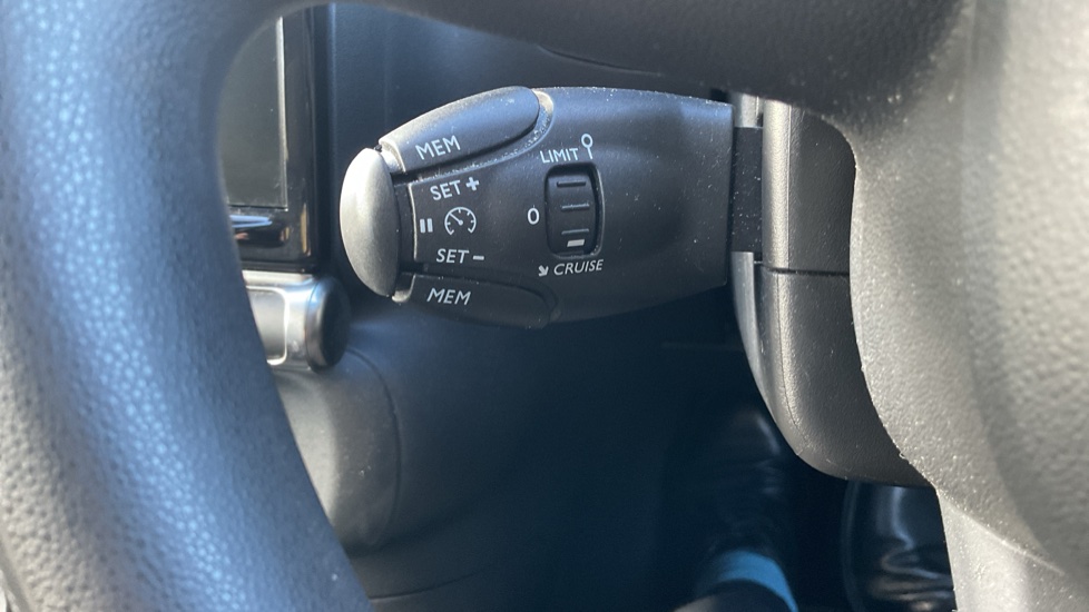 Citroen C3 1.2 PureTech 83 Feel 5dr Petrol Hatchback - Image 25