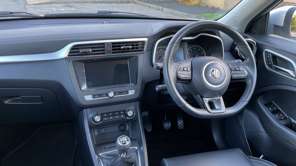 MG ZS 1.5 VTi-TECH Exclusive 5dr Petrol Hatchback - Image 10