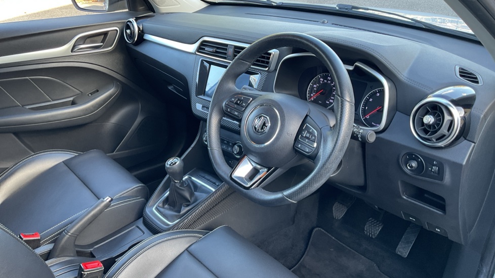 MG ZS 1.5 VTi-TECH Exclusive 5dr Petrol Hatchback - Image 11