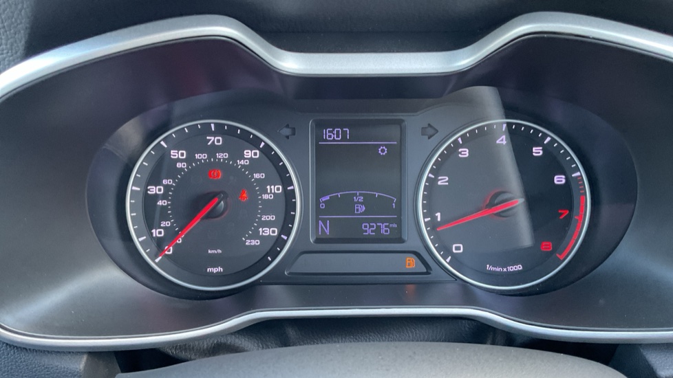 MG ZS 1.5 VTi-TECH Exclusive 5dr Petrol Hatchback - Image 18